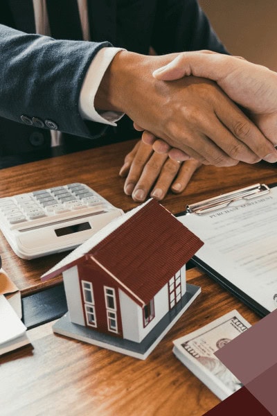 Protect your rental property with landlord insurance from Premier Choice Insurance. Secure your investment with tailored coverage solutions. Call us today at (602) 748-1200 for personalized advice and a free quote!
