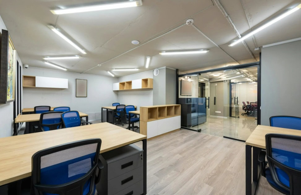 Discover how commercial property insurance protects Tempe businesses with customized solutions for asset protection and risk management. Contact us today.