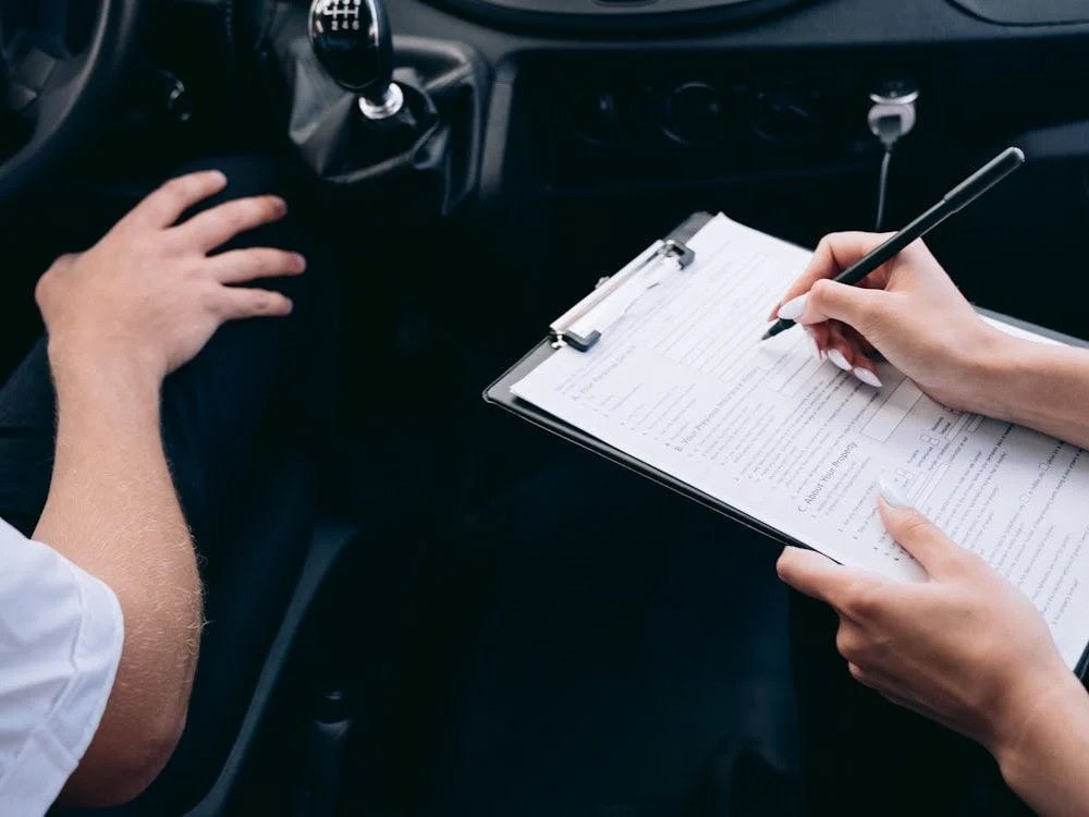 Arizona drivers: Need help with a common auto insurance claim? Contact Premier Choice Insurance for fast, reliable claims assistance tailored to your needs.