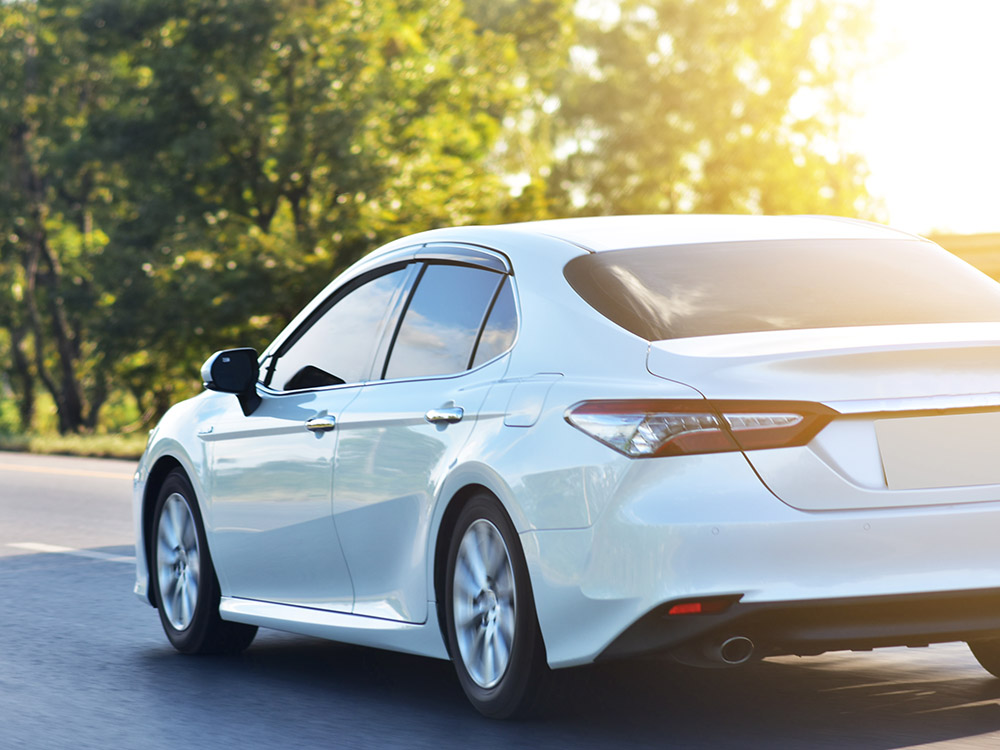 Detailed guide on when Glendale drivers should consider dropping collision coverage to save on insurance costs, with Premier Choice Insurance guidance. Call (623) 349-7826 for personalized support.